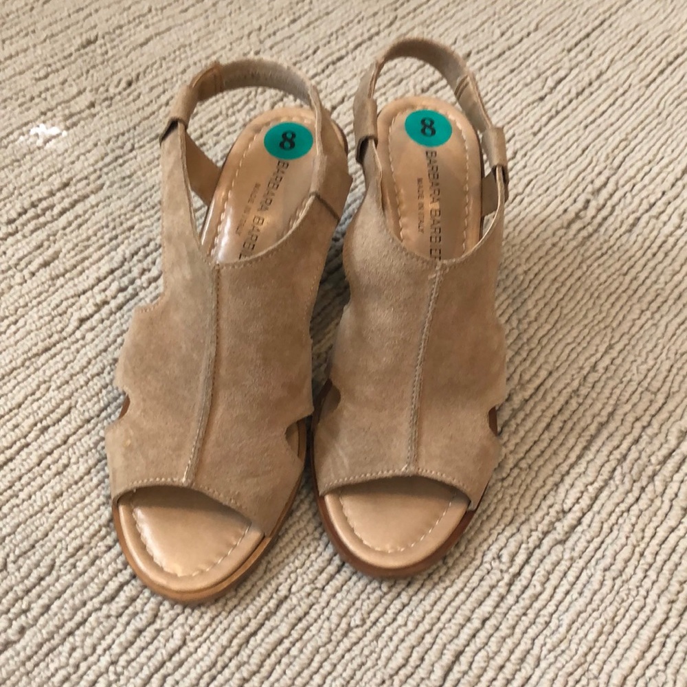 Like new Wedge shoes